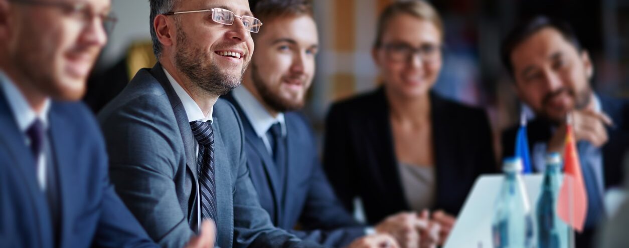 優良企業に入りたい方必見！有名＆隠れたホワイト企業128選を徹底調査