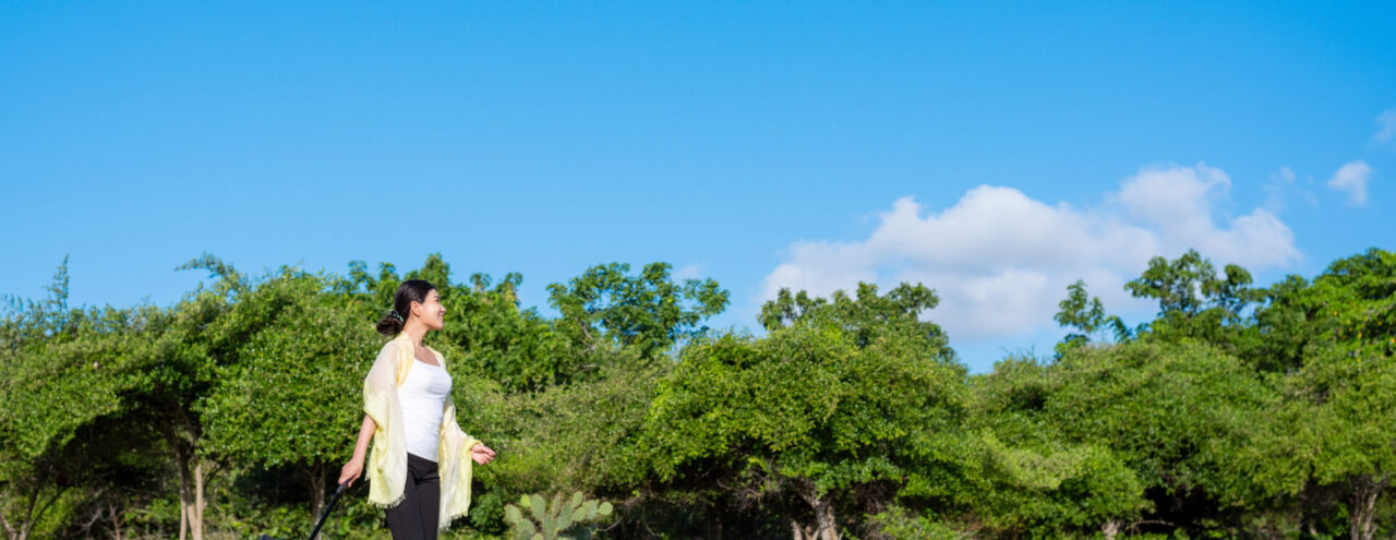 転職して居住を移転する女性、もしくはブレジャーやワーケーションを実施する従業員